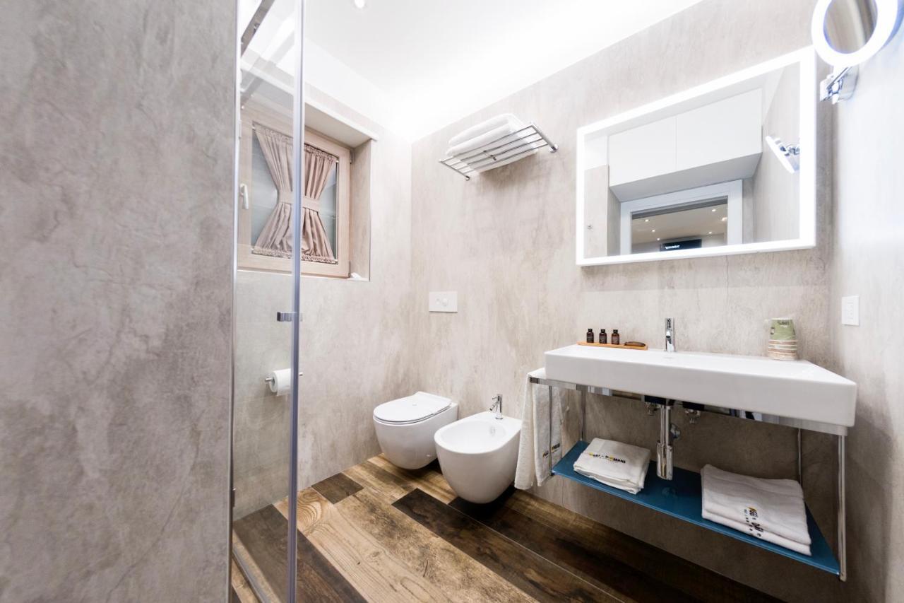 Oggi E Domani Apartment Naples Luaran gambar